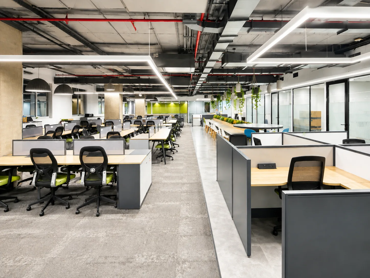 Corporate Office Workstations and Collaboration Spine by IndecSpace