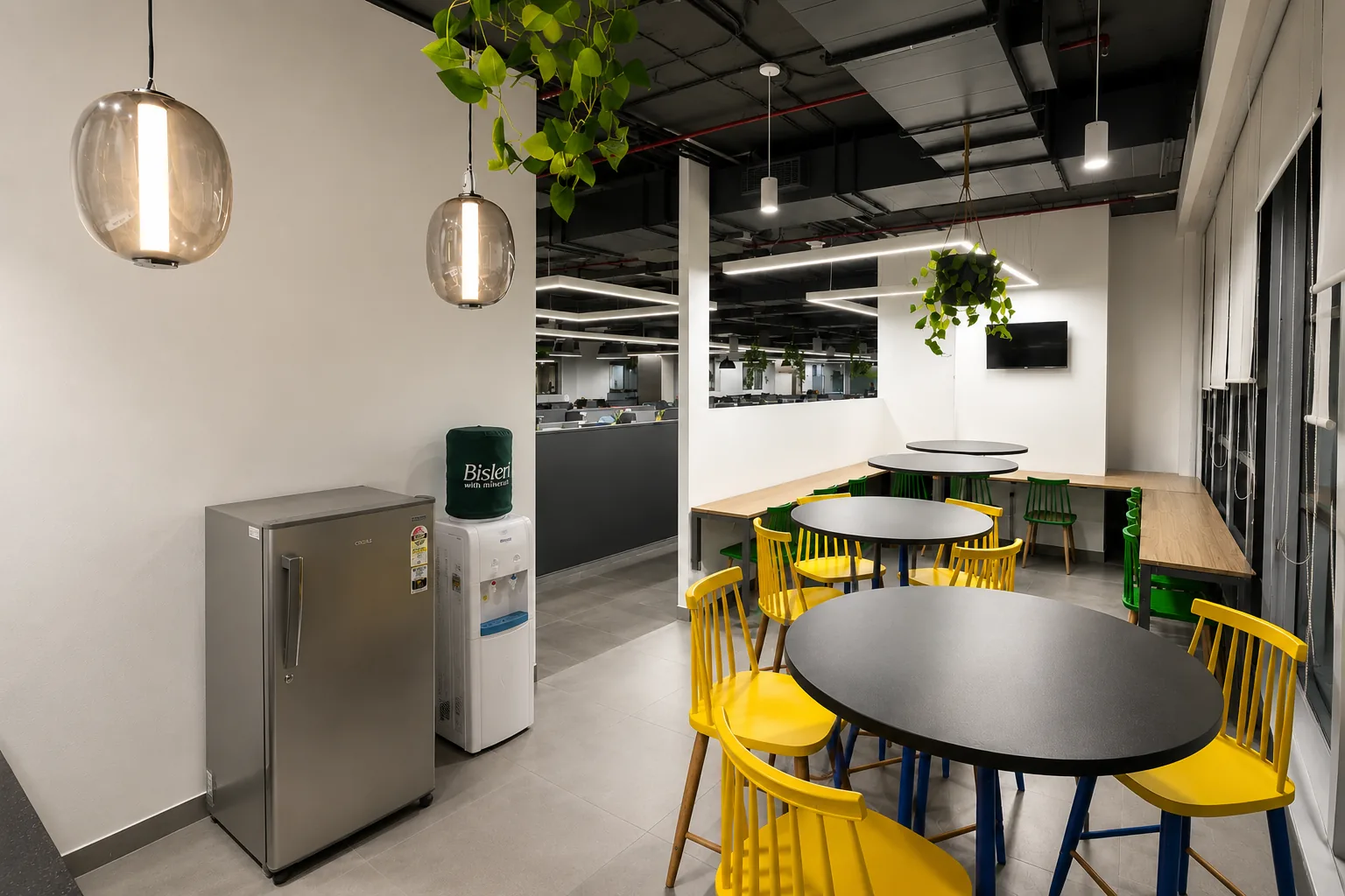 Office Cafeteria and Breakout Area Interior Design by IndecSpace